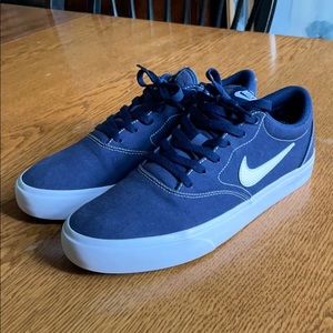 Nike SB charge midnight navy